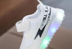 Zapatos De Niños Luces Zapatilla De Deporte De Moda Para Niños Zapato Casual New