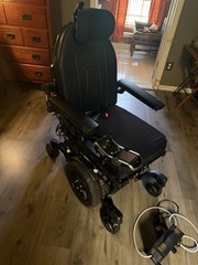 Quantum Edge 3 iLevel Power Wheelchair Electric Mobility Chair 268 Miles