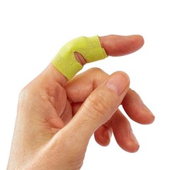 CURAD Performance Series IRONMAN Antibacterial Bandages, Extreme Hold…