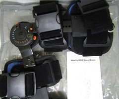Nvorliy Hinged ROM Knee Brace – Fits Right or Left