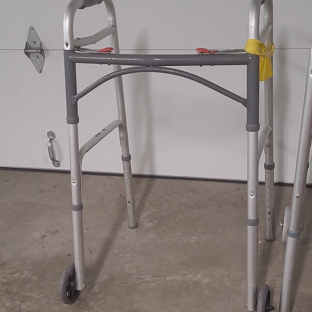 2-Wheel Adjustable Height Aluminum Walking Frame Walker, Gray/Silver Indoor