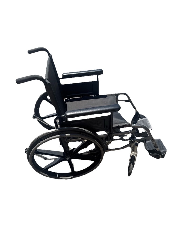 FREEZY By QUICKIE folding WHEELCHAIR Lightweight
