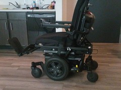 Quantum Edge 3 Power Wheelchair Black Electric iLevel Seat Adjustable Reclining