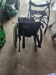 QUICKIE QX ULTRALIGHT WHEELCHAIR Size TL 18″ X 15″ Olive Greens W/ Leg Rest