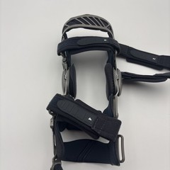 Medi M.4 OA Varus Right Small Compact Knee Brace Orthoarthritis Pain Relief