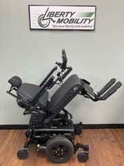 2024 Quantum EDGE 3 Stretto w/ Elevate, Tilt, Recline & Legs ~ 14 miles #LM7625