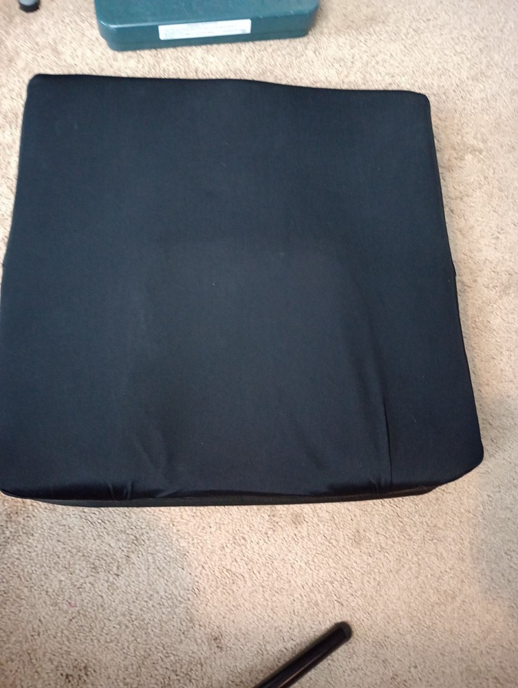 Jay Fusion Cryo Fluid Seat Cushion for Wheelchair 20″ x 20″. Mint condition