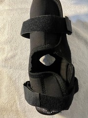 Donjoy with Drytex Knee Brace Black Small No Hinge Wraparound