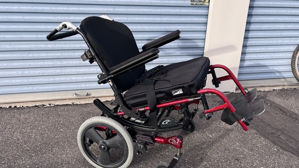 Quickie IRIS Tilt-In-Space Wheelchair Manual Transport JAY J3 Back & Cushion