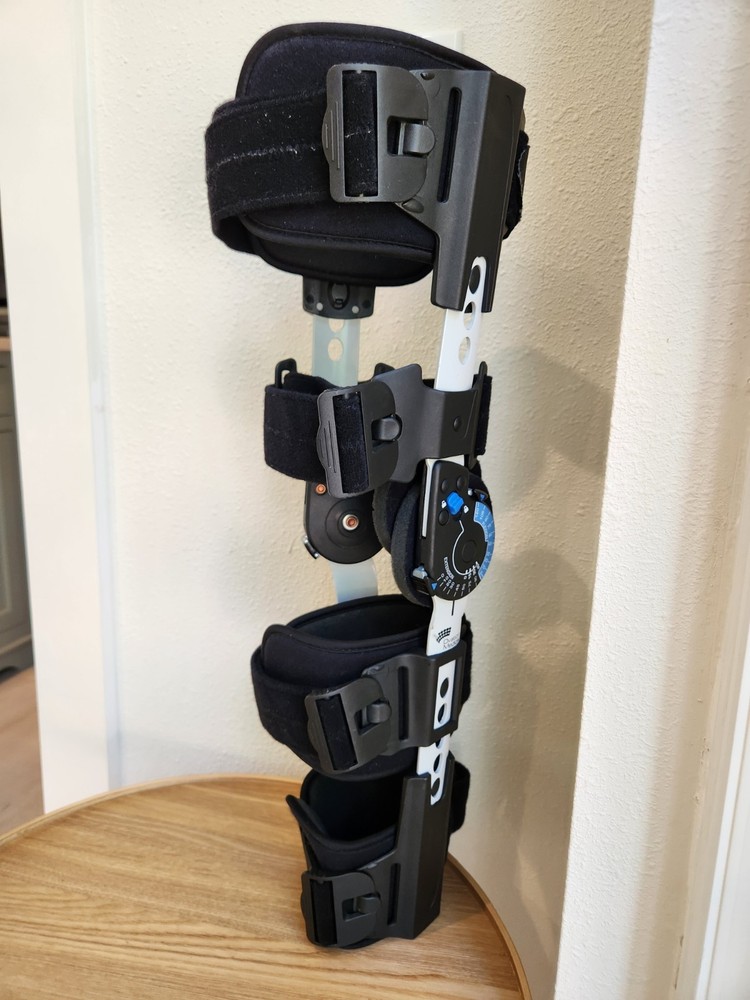 Ovation Medical Adjustable Hinged Knee Brace Stabilization Size