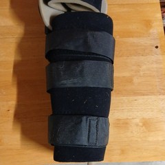Donjoy TROM Knee Brace Black Support Sports see description.