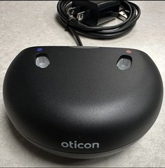 Brand New Oticon Minirite R Desktop Charger 1.0 Model C-1A2 USA Fast Shipper
