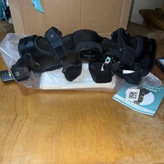 NEW Coretech 845 OA Right Side KNEE BRACE MEDIUM w/ Extension Angle Adjusters