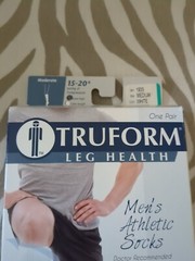 Truform Compression Mens White Athletic Socks, 15-20 mmHg Size Med New Free Ship