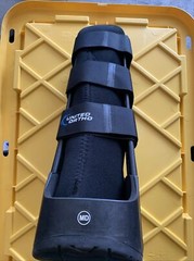 United Ortho Short Air Cam Walker Fracture Boot Fits Left or Right – Medium