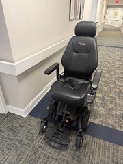 Mobility chair / electric wheelchair