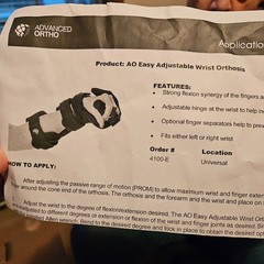 4 Advanced Ortho Ao easy adjustable wrist orthosis ( box of 4 )