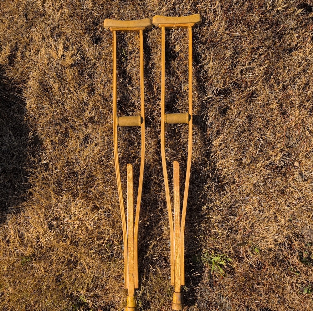 Wooden Crutches Adjustable Height -47″ to 59″ Adult Vintage
