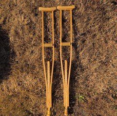 Wooden Crutches Adjustable Height -47″ to 59″ Adult Vintage