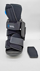 United Ortho USA14115 Short Air Cam Walker Fracture Boot Medium Black