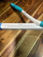 Fanwer Toilet Tissue Aid Ergonomic Shape Soft Rubber Handle Teal White Portable