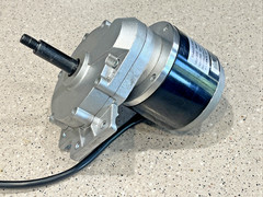 ZY1016LZ Right Side Foldable Wheelchair DC Drive Motor 24VDC 250W 1800RPM 16.5:1