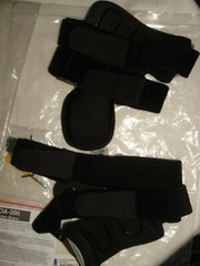 New Comfortland OA-200-L and R Knee Brace And Tool Kit