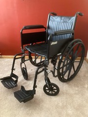 Drive Medical SSP218DSF-SF Sport Wheelchair