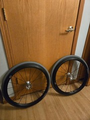 24×1 3/8 wheelchair wheels and airless tires
