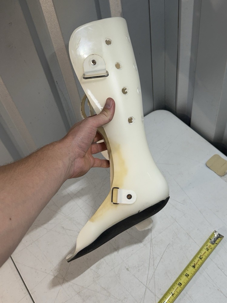 Vintage PTB Prosthetic Leg Shell Below Knee Orthotic Walk Boot Cast 15″