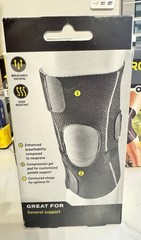 Futuro Sport Performance Comfort Knee Support Adjustable Moderate 13”-17.5” R/L