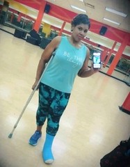 Drive Medical HX5 9JP 2 PCS Medical Crutches, Gray, Ave Adult, 5’2 To 5’10 350lb