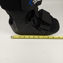 United Ortho Short Air Cam Cast Walker Fracture Boot Fits Left or Right Small