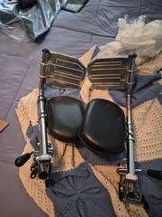 Heavy Duty Swing-Away Elevating Legrests with Calf Pads, ALUM foot Plates – PAIR
