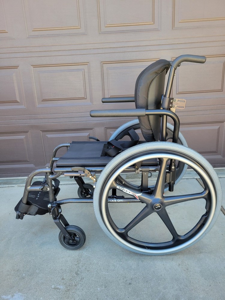 MINT UPGRADED- QUICKIE QXI folding WHEELCHAIR 18″ X 20″ Used 18″x20″ Transit