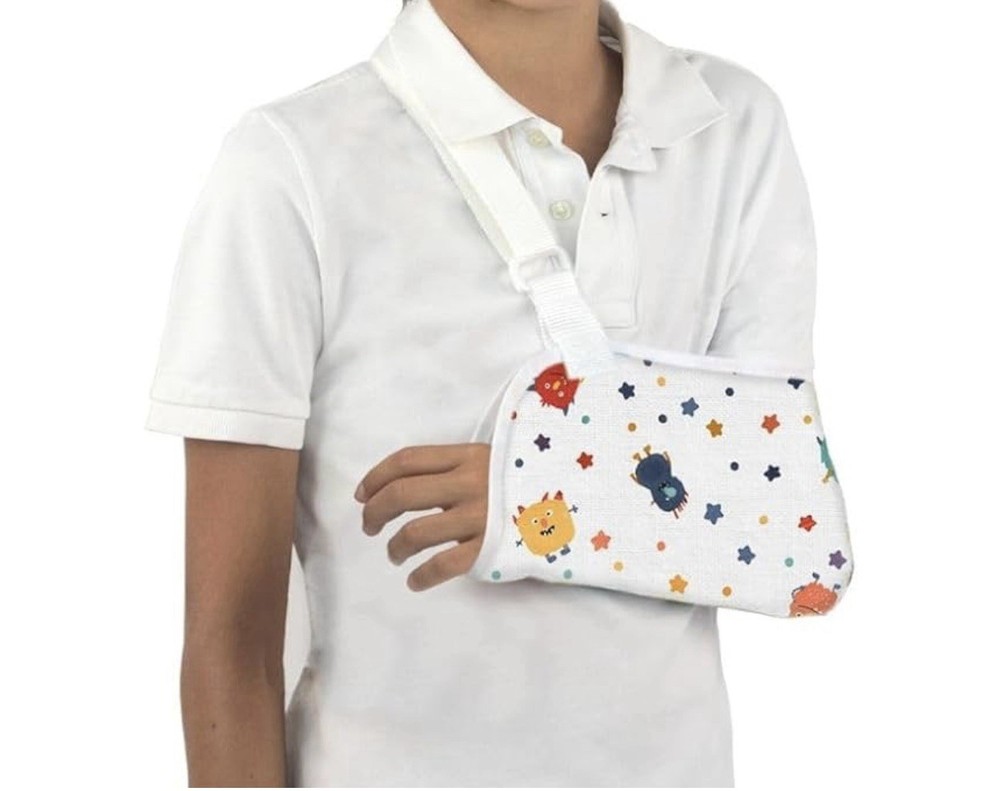 Mobiclinic Child Arm Sling med(11.417”) 6”h Dinosaur Print Washable New