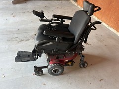 Quantum J6 Power Wheelchair Brand New Never Used.