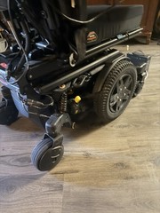 Quantum Edge 3 iLevel Power Wheelchair Electric Mobility Chair 268 Miles