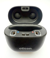 Used, Oticon Intent SmartCharger ( CC-2 ) – USA Shipping