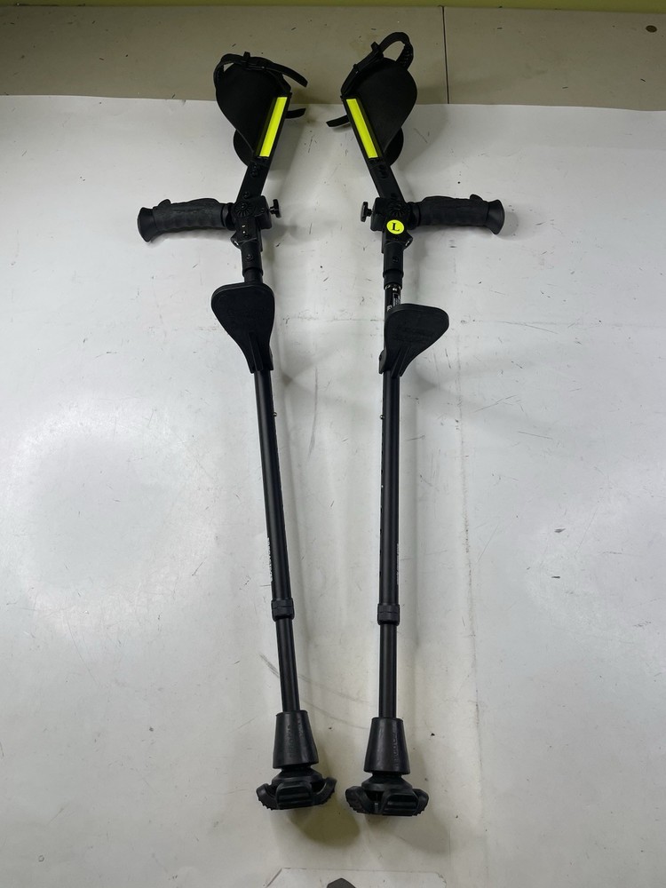 Ergoactives Ergobaum Adjustable 7G Shock Absorbing Forearm Crutches L & R