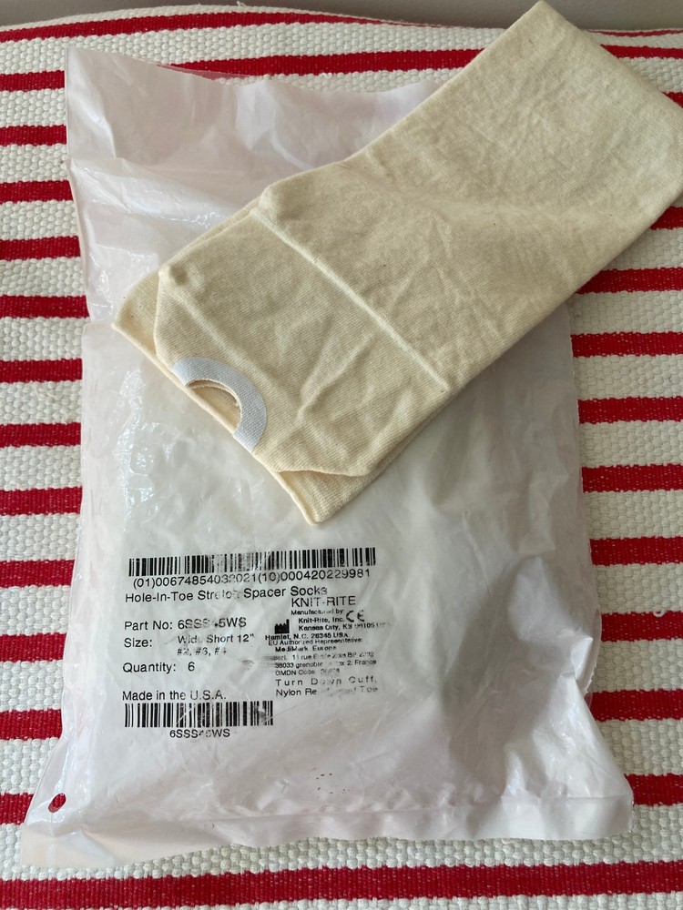 6-Pack NEW Prosthetic Stretch Spacer Sock 6SSS45WS 1- Ply Wide Short Distal Hole