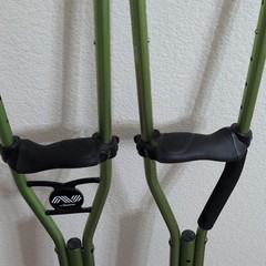 SportSwings Adjustable Height Lightweight Forearm Crutches Pair Green/Black
