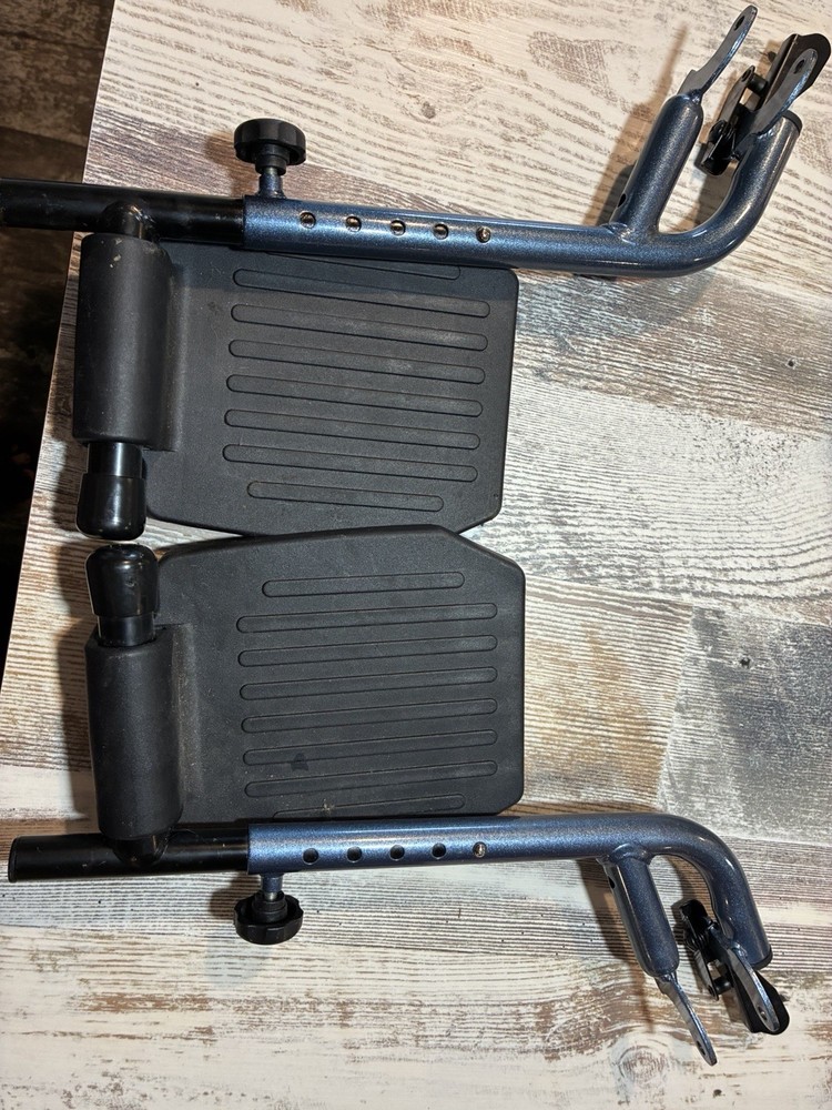 BLUE WHEELCHAIR FEET FOOTREST ADJUSTABLE