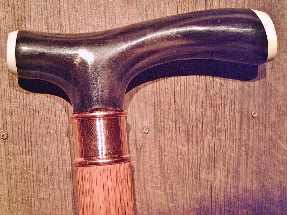 walking stick BLACK BUFFALO handle tapered RED OAK wood shaft Rubber bottom USA