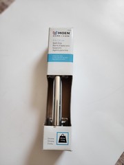 Moen Bath Grip Chrome 9 in Corrosion Resistant Easy Installation 250 lbs LR2250