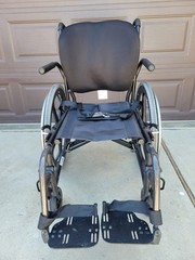 MINT UPGRADED- QUICKIE QXI folding WHEELCHAIR 18″ X 20″ Used 18″x20″ Transit