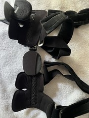 Adjustable Hinged Knee Brace Stabilizer Support w/ Straps One Size Black/Gray.