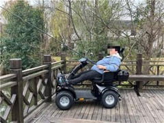 R&B 1000W 60V 20AH Four wheel Travel Mobility Scooter battery Motor Adult Senior