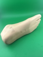 Trulife Kinetic single Axis Prosthetic Foot. Left. Sz 25cm. Category 2. Perfect