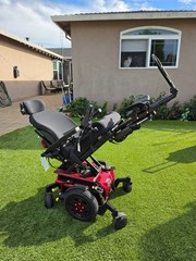 Quantum Q6 Stretto 3 Wheelchair Mint Condition 22″ Wide New Batteries